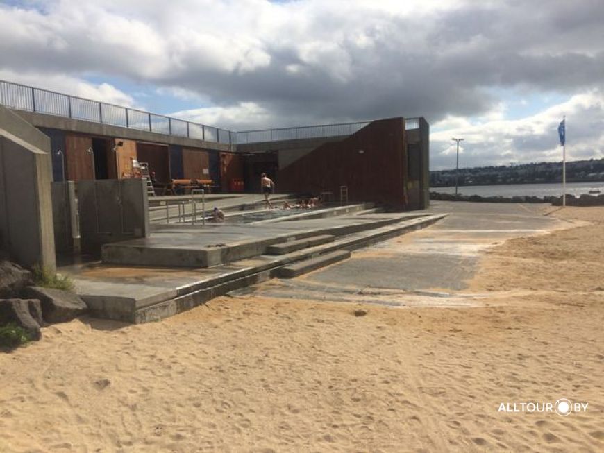 Комплекс горячих источников Nautholsvik. Фото: Алекандр Полойко